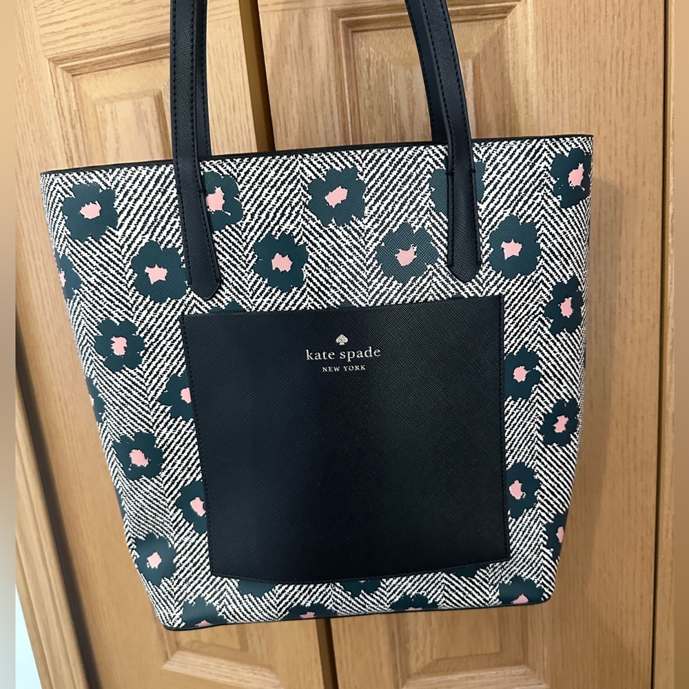 New without tags Kate Spade Tote